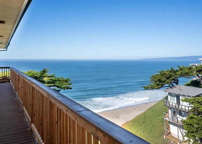 Stunning Coastal Cottage With Views Of Monterey Bay